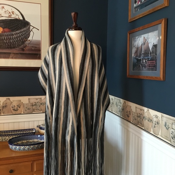 NWT Imago Tuscia Wrap/Scarf - Picture 2 of 7